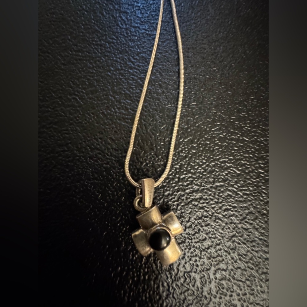 Elegant Black Onyx and Sterling Silver Lace Design Pendant Necklace 16”